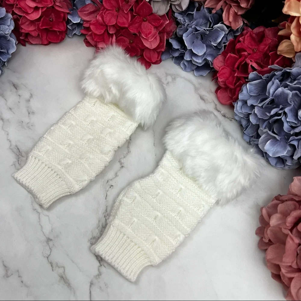 White Cable Knit Faux Fur Trim Fingerless Gloves - Women